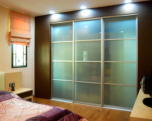 Sliding Door Wardrobe